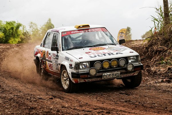 Transformez l'apparence de votre moto grâce à un kit déco derbi !